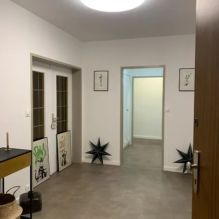 Centre-ville Apartman